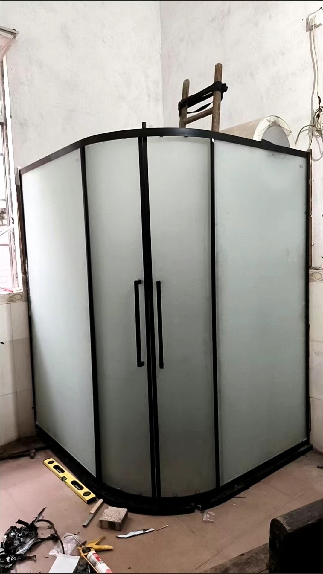 香港浴屏推薦 浴室門幹濕分離設計 訂製尺寸及安裝服務全攻略