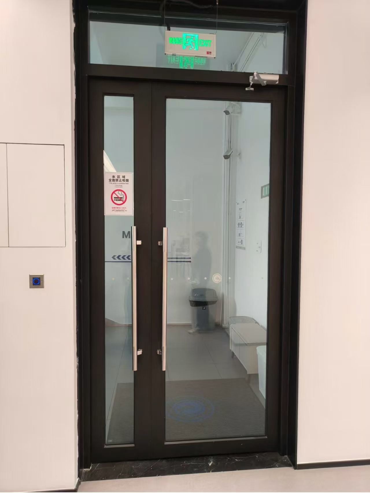 香港防火門工程，不鏽鋼玻璃防火門，港標，英標，歐標標準，本地門市可定製