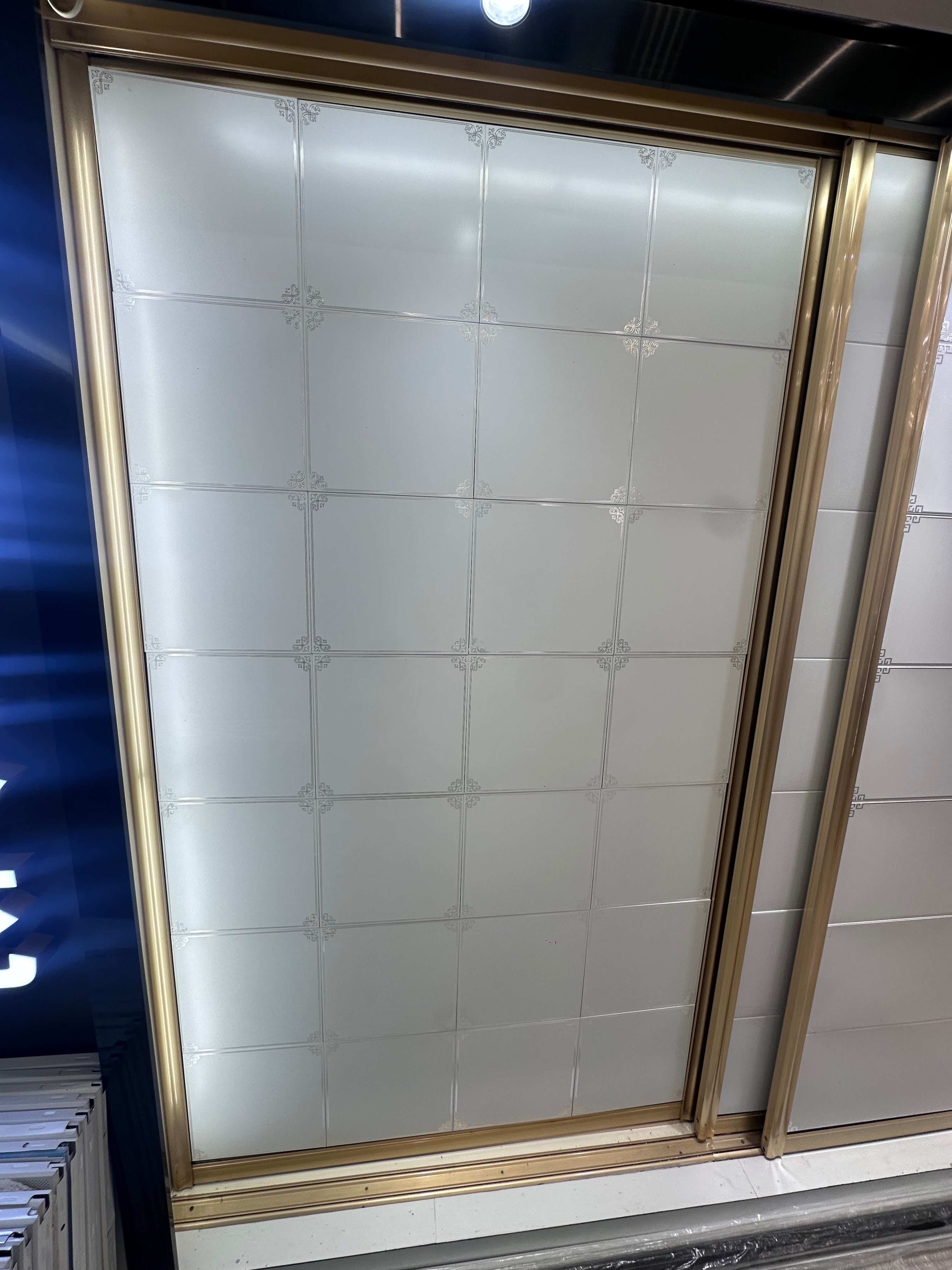 鋁蜂窩，鋁扣板吊頂天花，香港私樓村屋別墅藝術設計訂製