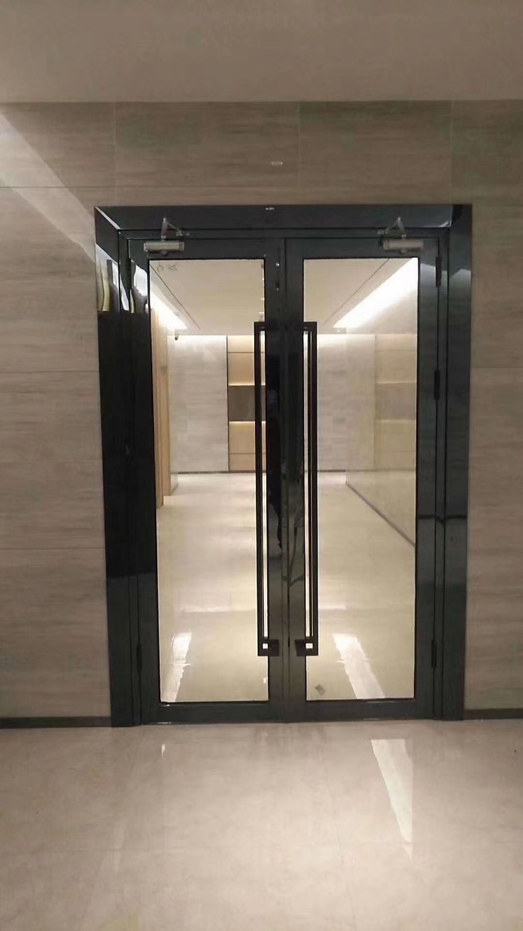 香港防火門工程，不鏽鋼玻璃防火門，港標，英標，歐標標準，本地門市可定製