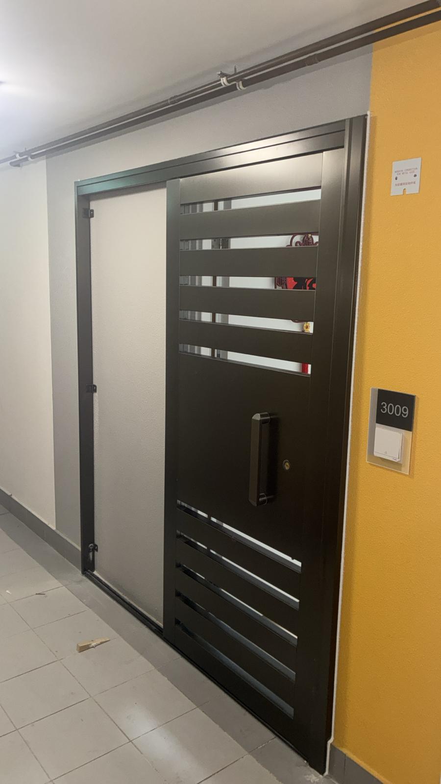 304鋼閘門 可製作成單趟鋼閘、半趟鋼閘、大細趟鋼閘、3趟鋼閘、鋼掩閘、和諧式