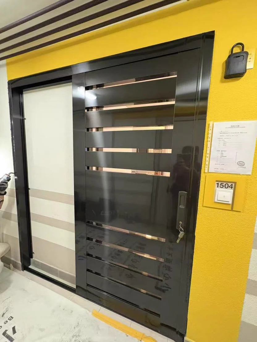 304鋼閘門 可製作成單趟鋼閘、半趟鋼閘、大細趟鋼閘、3趟鋼閘、鋼掩閘、和諧式